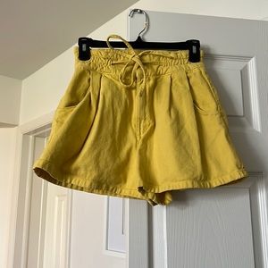 Zara shorts size S. Good condition.